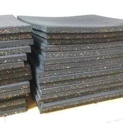 トレーニング　ジム　マット　35枚　引取限定　粗大ごみ処分まで