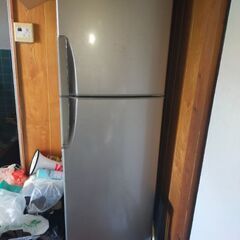 日立冷蔵庫230リットル