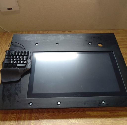 wacom cintiq 22　中古　売ります　発送可 wacom cintiq 22 中古 売ります 発送可 Amazon.co.jp: Wacom(ワコム