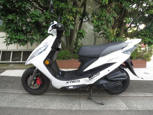 キムコ　GP125i 実働中古美車　バッテリーフル充電済　オイル交換後渡し　バフ磨き済み　ナンバー登録書類あり