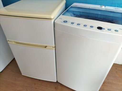 お買い得セットその⓺ ユーイング UR-D90H 2ドア冷凍冷蔵庫 88L 2015年製・ハイアール(Haier) JW-C55CK 全自動洗濯機 5.5K 2017年製 ２点セット！！