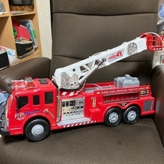 おもちゃ　消防車　ラジコン　
