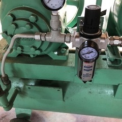 三相200Vコンプレッサー