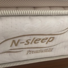 ニトリNスリーププレミアムシングルベッドマットと木製ベッドフレーム