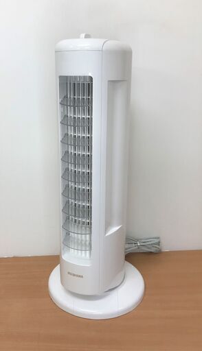 アイリスオーヤマ 上下ルーバータワーファンmini  TWF-M6T-W 2019年製です。