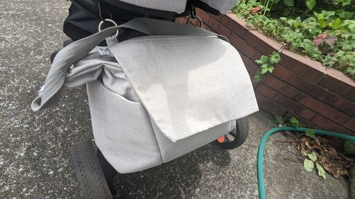 STOKKE エクスプローリーV6 付属品付き（総額22万）新生児用コット 