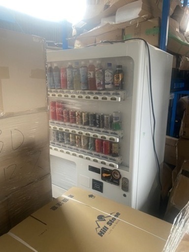 ジュース自動販売機 正常に稼働