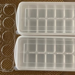 卵トレー　フタ付き製氷皿2セット