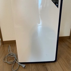 【取引き中】コロナ　衣類乾燥除湿機　CD-H1019 2019年製