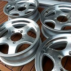 ジムニーホイール１６インチ