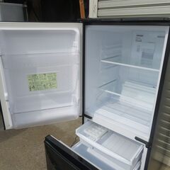 15【愛知店舗・清掃済】　シャープ　137L　冷蔵庫　2015年
