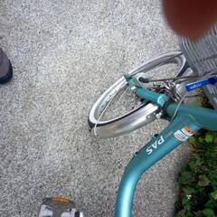 電動三輪車は、乗っています。訳ありスイッチを加工してあります。後ろ 