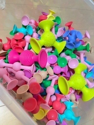 squigz ファットブレイン　吸盤おもちゃ