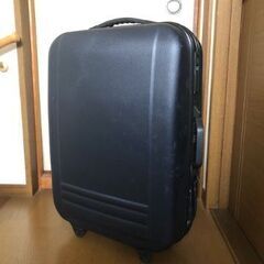 旅行用スーツケース（ブラック）ハードケース