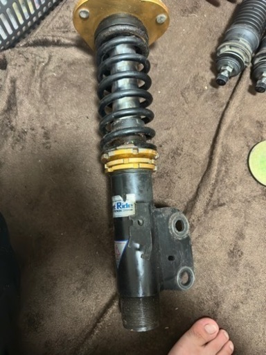 トヨタ プリウス ZVW30 ZVW35 Aragosta車高調（フロントのみ） 30