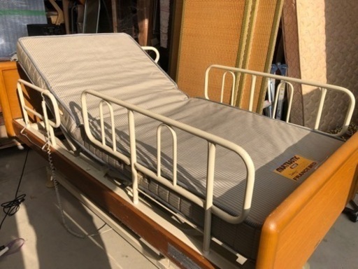 昇降機能付き 電動リクライニングベッド フランスベッド
