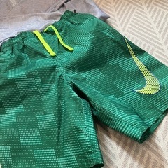 NIKE ナイキ　スイムパンツ　水着　ラッシュガードセット