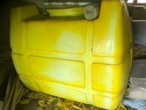 消毒タンク1200l