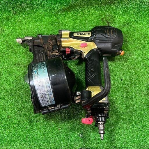 日立工機 NV65HR 高圧釘打ち機 65mm【市川行徳店】【店頭取引限定】【中古】 管理番号：ITZ854JXFS0E 日立工機 NV65HR 高圧ロール釘打機 65㎜ 本体のみ【市川行徳店】【店頭