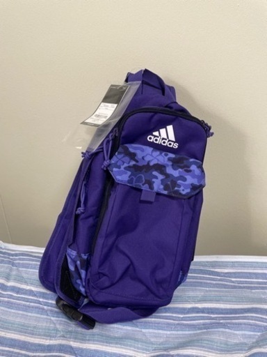 ショルダーバッグ　アディダス新品