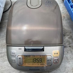 値下げ⭐︎Panasonic 5.5合炊き　炊飯器　SR-HC101