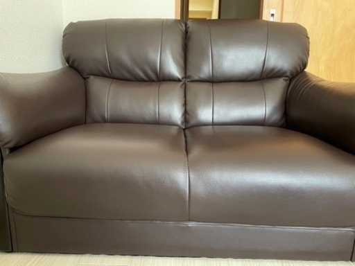 ダークブラウンの2人がけソファー 極美品 2人がけ ソファ 本革