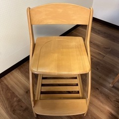KOIZUMI木製椅子　高さ調整可能