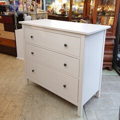HEMNES 大型 3段チェスト ワイドチェスト 木製 ホワイト 脚付き 定価49990円■横幅107cm×奥行50cm×高さ95cm■近隣配送無料 買取帝国 朝霞店