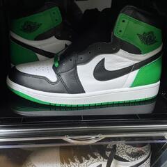今月いっぱいで削除　ナイキ　エアージョーダン1 　BOX付き 今月いっぱいで削除 ナイキ エアージョーダン1 BOX付き