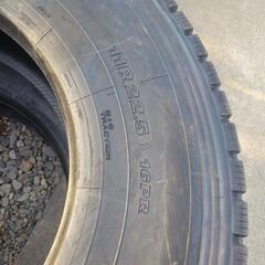 ヨコハマタイヤ大型用2本、地山