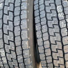 ヨコハマタイヤ大型用2本、地山