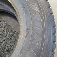 ヨコハマタイヤ大型用2本、地山