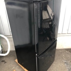 福岡市内配送無料シャープ SHARP SJ-D14B-B [冷蔵庫(137L・つけかえどっちもドア) 2ドア ブラック系]