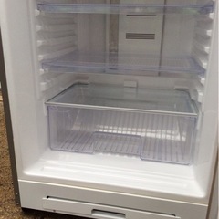 KR131 275L 冷蔵庫　YRZ-F28-C1 YAMADA 2015年