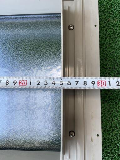 埋め込み式 小窓 中古品 25cm