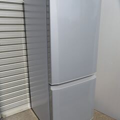 17【愛知店舗・清掃済】 三菱 146L 冷蔵庫 2016年