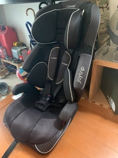 受付終了）美品（使用頻度少）　コンビ ジョイトリップ  エッグショック　combi チャイルドシート ジュニアシート エアーブラック　アプリカ