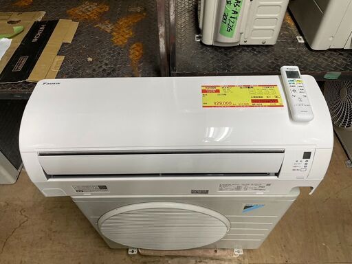 K04309　2019年製　ダイキン　中古エアコン　主に6畳用　冷房能力　2.2KW ／ 暖房能力　2.2KW