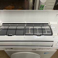 K04309　2019年製　ダイキン　中古エアコン　主に6畳用　冷房能力　2.2KW ／ 暖房能力　2.2KW