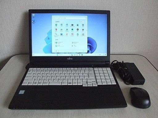 高速SSD240GB搭載 2016年  第六世代 Corei5-6200U 富士通 LIFEBOOK A576/P　ノートパソコン（4081）