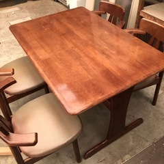 食卓テーブル　椅子４脚付き　倉庫移転の為に特別ねさき