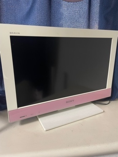 シャープ、液晶TV「AQUOS」に初の32型フルHDモデル