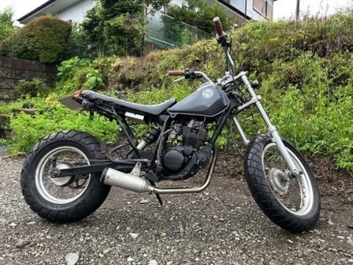 YAMAHA TW200  受付中です