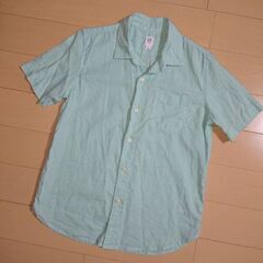 381【5+1】キッズ GAP シャツ