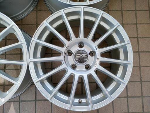 OZレーシング18×8J　PCD120 シビックタイプR（FK8、FL5）BMW