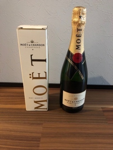 MOET＆CHANDON BRUT IMPERIAL フルボトル　ハーフボトル　各１本