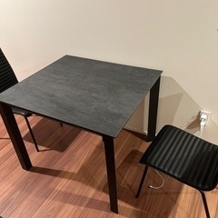 【無料】dinosダイニングテーブル、ニトリ椅子2脚