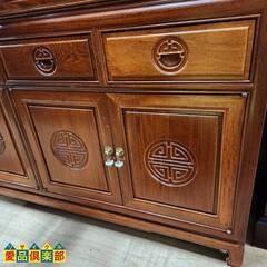 【愛品倶楽部柏店】花梨材 シノワズリ デザイン 大型4枚扉 飾り棚