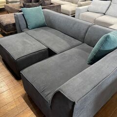 カウチソファ、オットマン・クッション2個付き