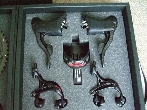 カンパニョーロ　CAMPAGNOLO　８０ｔｈ　８０周年記念セット　新品セット